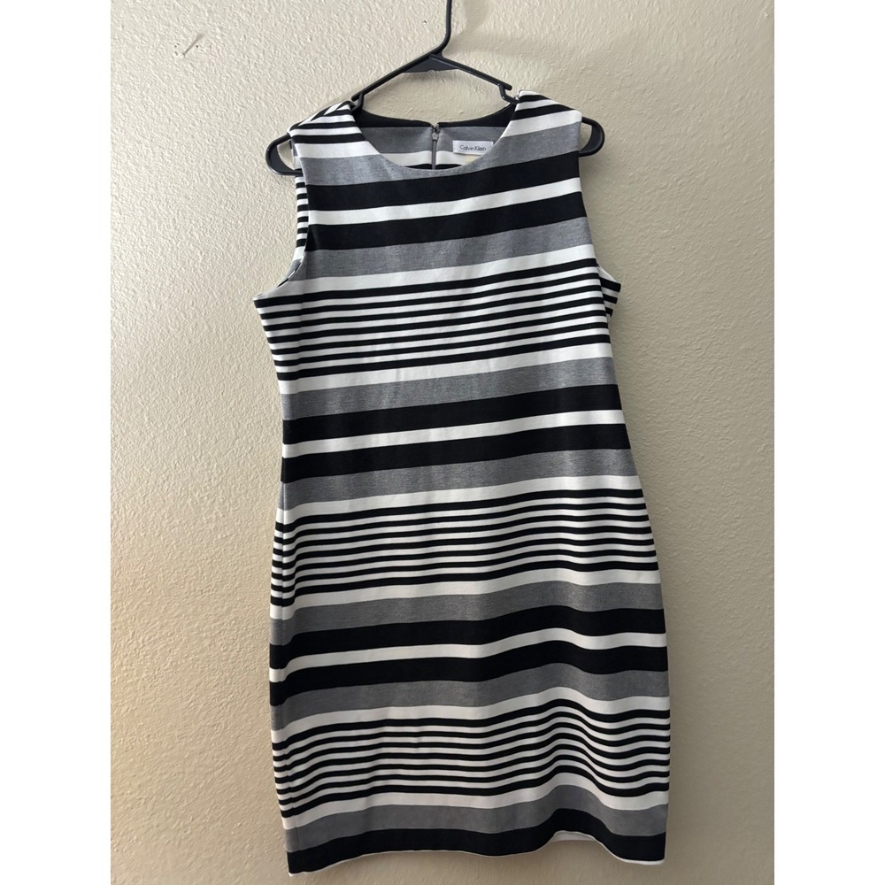 Calvin Klein Womens Size 12 Black White Grey Striped Sleeveless DressA1053